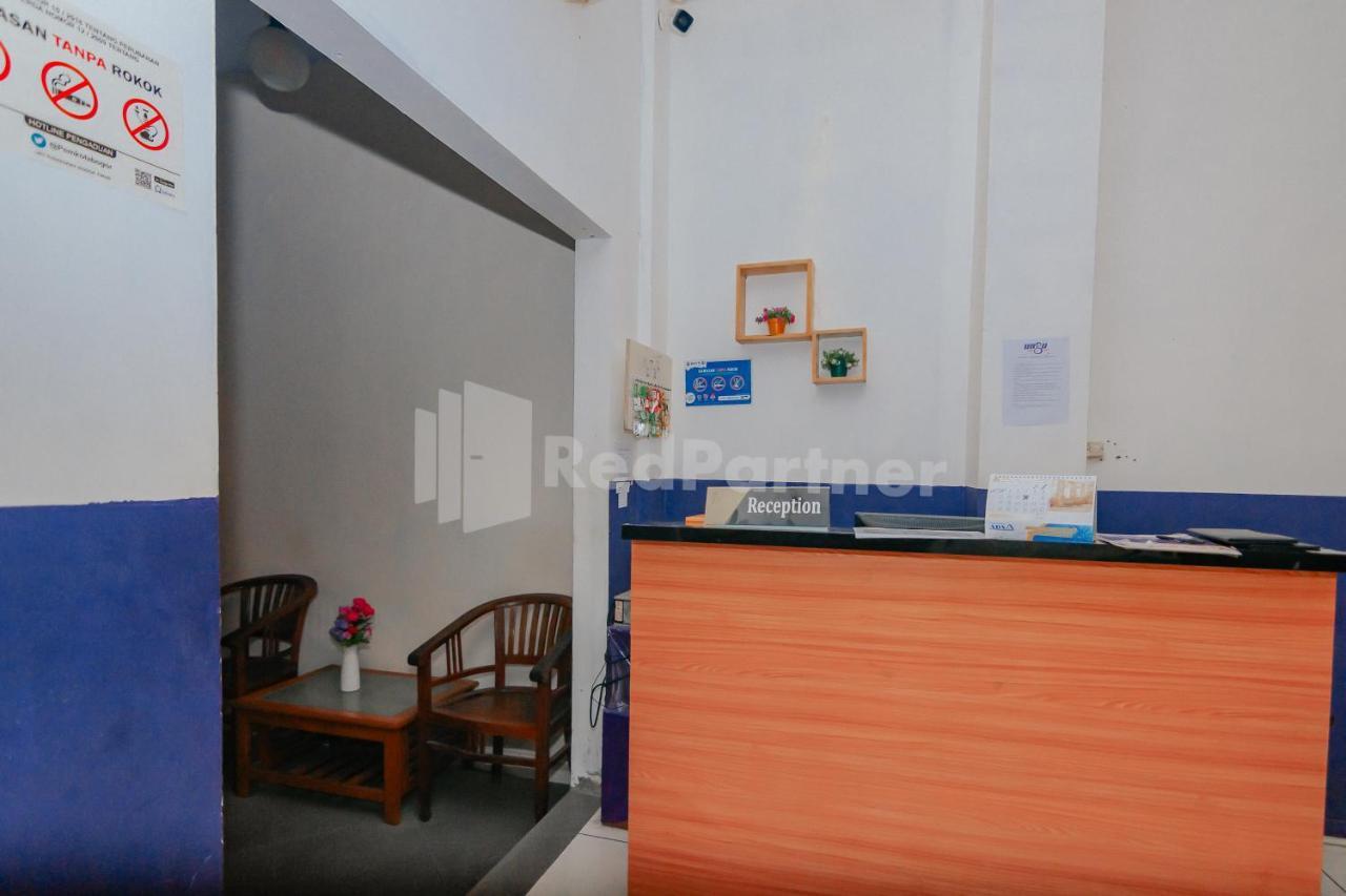 Ungu Kangen Hotel Bogor Mitra Reddoorz Eksteriør billede